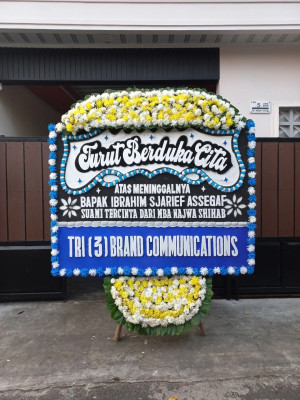Papan Bunga Duka di Onan Ganjang